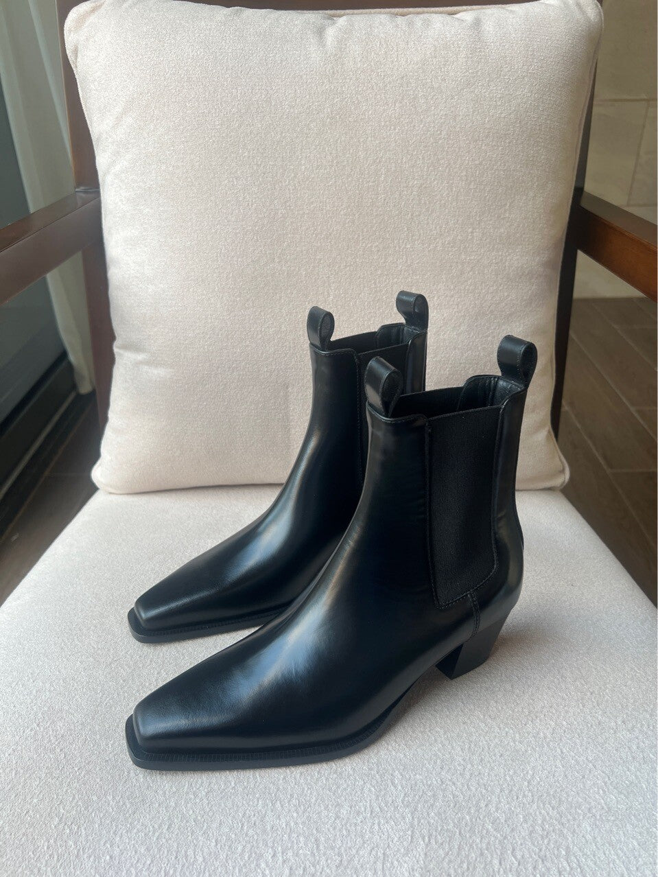 toteme leather short mid-heel Chelsea boots for women
